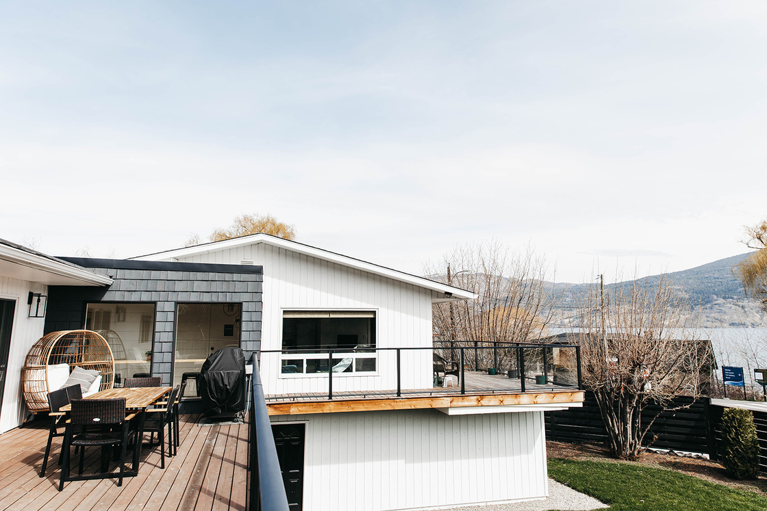The deck at Casa Nakazawa Summerland, looking out over Okanagan Lake